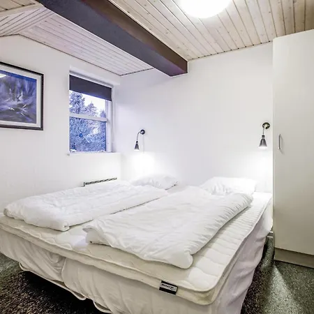 Stunning In Juelsminde With Sauna *