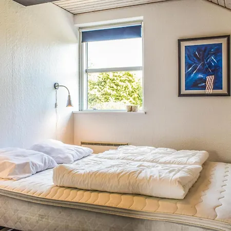 Dom wakacyjny Pet Friendly In Juelsminde With Sauna