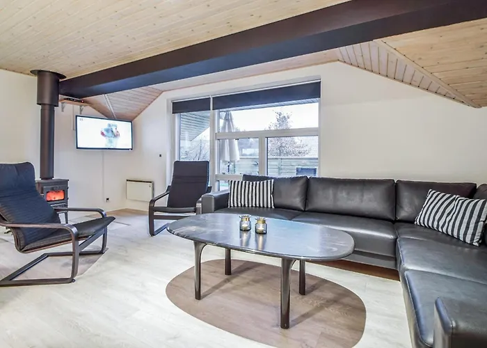 Stunning In Juelsminde With Sauna 別荘 Sønderby
