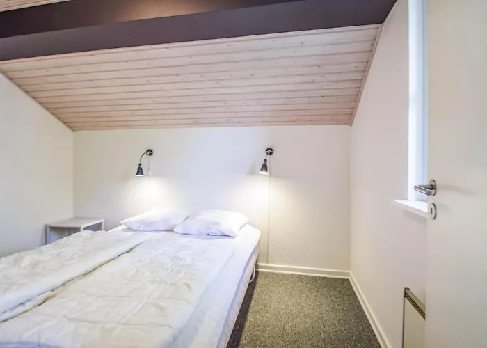 Stunning In Juelsminde With Sauna * Sønderby